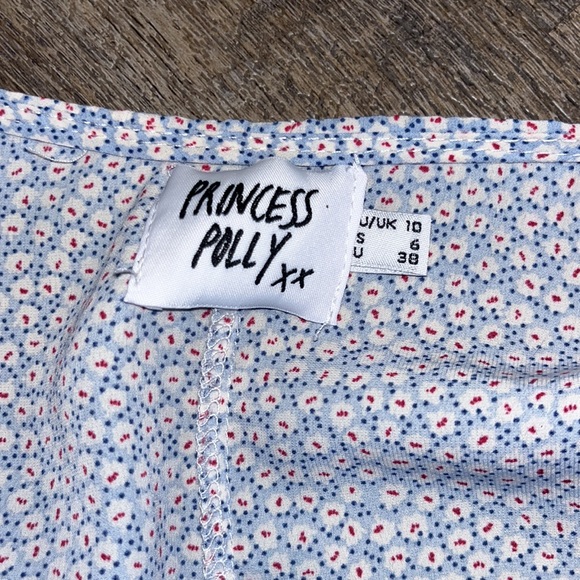 Princess Polly Ruffle Top - Picture 4 of 4